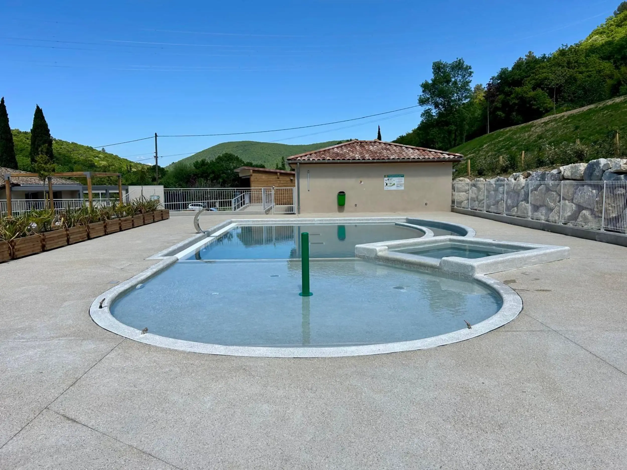 Piscine réalisation drome Suchet Maçonnerie